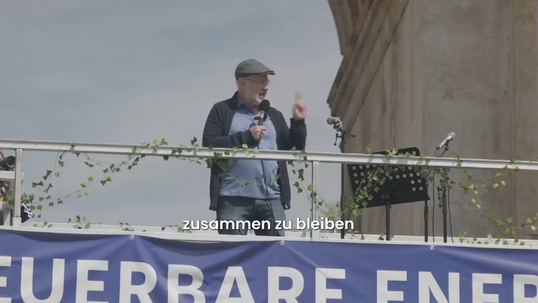 Harald Lesch auf einer Demo für die Energiewende in München — Plädoyer für evidenzbasierte Energiepolitik